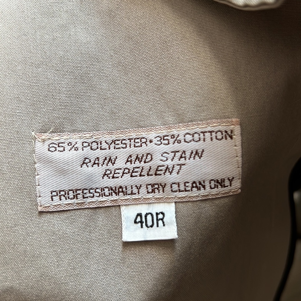 Dior Beige Trench Coat - Picture 4 of 7